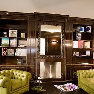 **** Hotel Ares Eiffel France